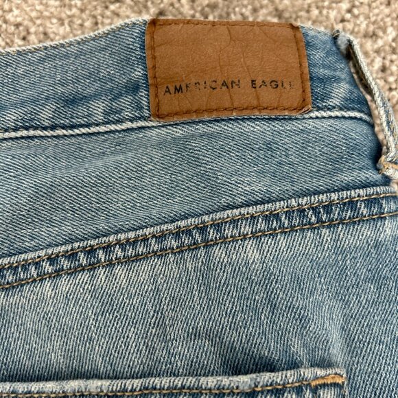 American Eagle light wash distressed straight leg jeans - Picture 7 of 7